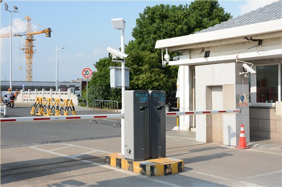 德亞停車場道閘 道閘雷達